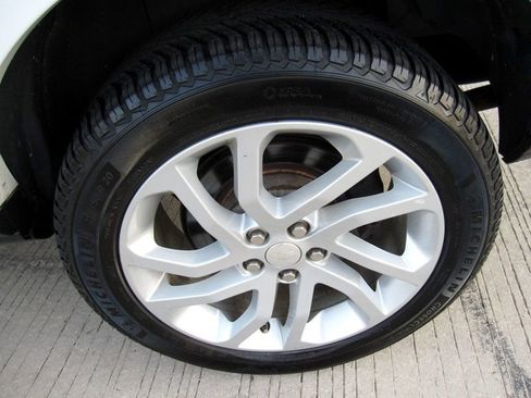 Used 2014 Land Rover LR4 HSE image 39