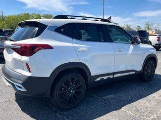 Used 2022 Kia Seltos Nightfall Edition video 3