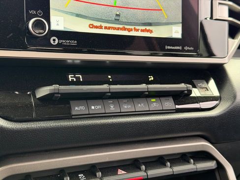 Used 2023 Toyota Tundra SR5 w/ SR5 Convenience Package image 24