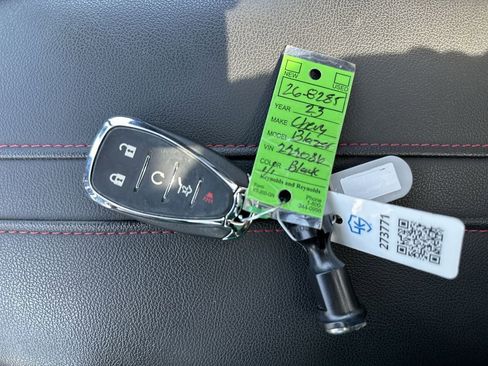 Used 2023 Chevrolet Blazer RS w/ Enhanced Convenience Package image 28