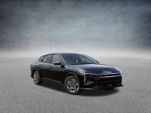 New 2026 Kia K4 LX image 8