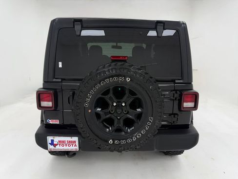 Used 2023 Jeep Wrangler Sport AWD/4WD image 39