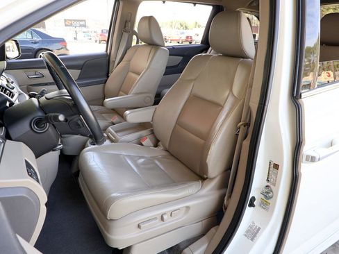 Used 2011 Honda Odyssey Touring image 14