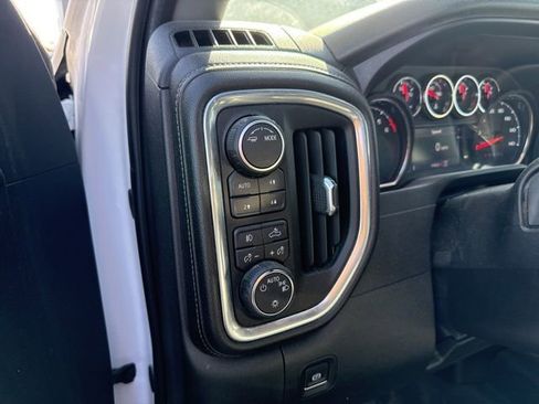 Used 2020 Chevrolet Silverado 1500 RST image 17