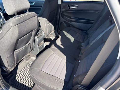 Used 2023 Ford Edge SE image 13