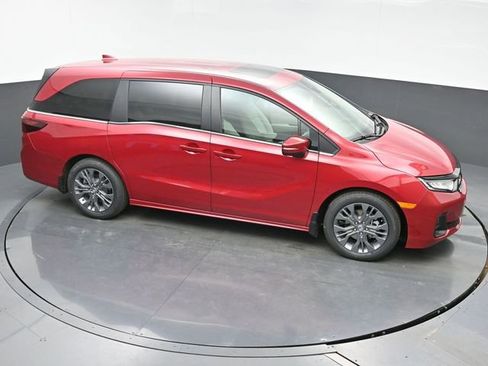 New 2026 Honda Odyssey Touring image 33