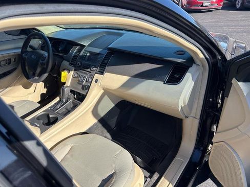 Used 2016 Ford Taurus SE FWD image 27