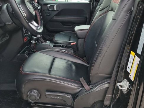 Used 2018 Jeep Wrangler Unlimited Rubicon AWD/4WD image 9