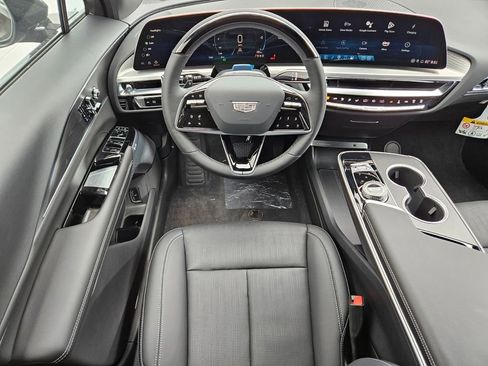 New 2025 Cadillac Lyriq Sport w/ LPO, Floor Liner Package AWD/4WD image 13