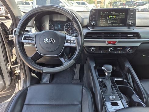 Used 2021 Kia Telluride LX FWD image 18