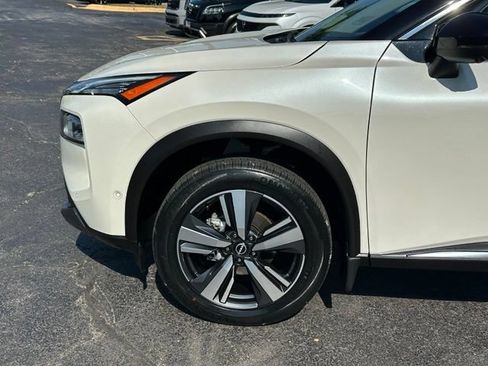 Certified 2023 Nissan Rogue SL w/ SL Premium Package AWD/4WD image 8