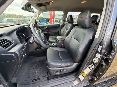 Used 2022 Toyota 4Runner TRD Off-Road Premium image 9