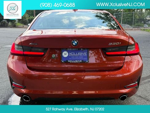 Used 2021 BMW 330i xDrive Sedan w/ Convenience Package AWD/4WD image 3