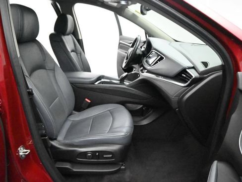 Used 2020 Buick Enclave Essence FWD image 26