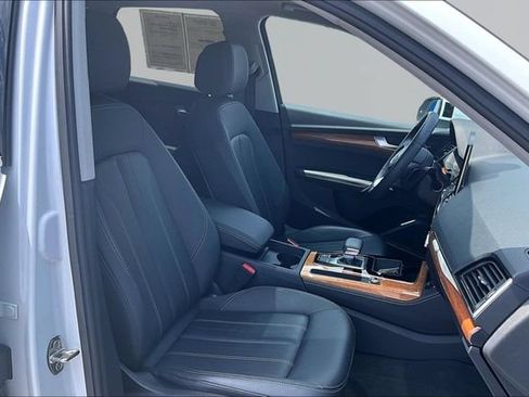 Used 2023 Audi Q5 2.0T Premium Plus w/ Premium Plus Package AWD/4WD image 7
