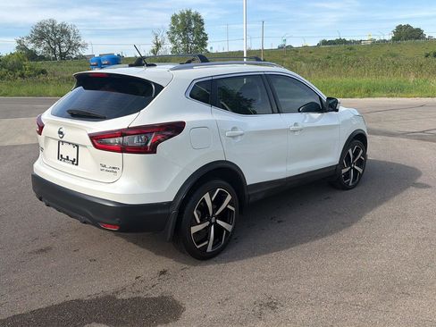 Used 2021 Nissan Rogue Sport SL AWD/4WD image 5