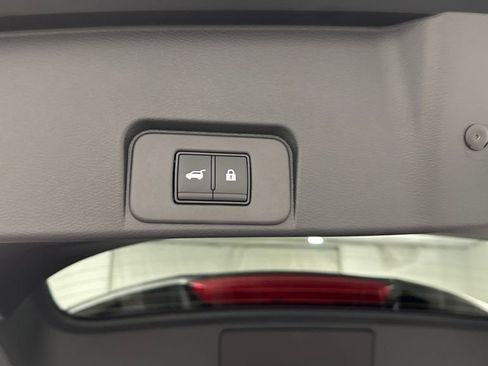 Used 2024 Nissan Rogue SL AWD/4WD image 20