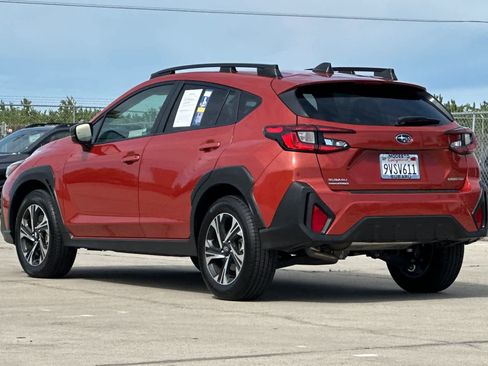Used 2025 Subaru Crosstrek 2.0i Premium image 5