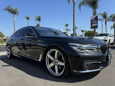 Used 2018 BMW 750i xDrive AWD/4WD image 9
