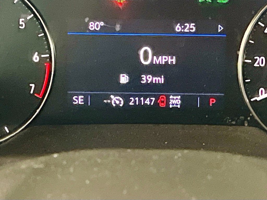 Used 2023 Buick Envision Preferred w/ Premium Seat Package AWD/4WD image 12