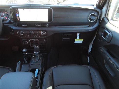 New 2026 Jeep Wrangler Sahara image 12