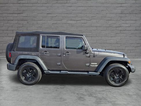 Used 2018 Jeep Wrangler Unlimited Sport S AWD/4WD image 13