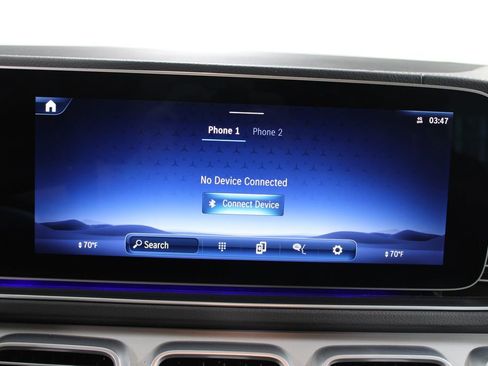 Used 2025 Mercedes-Benz GLS 450 4MATIC image 49