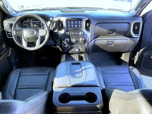 Certified 2021 GMC Sierra 3500 Denali image 9