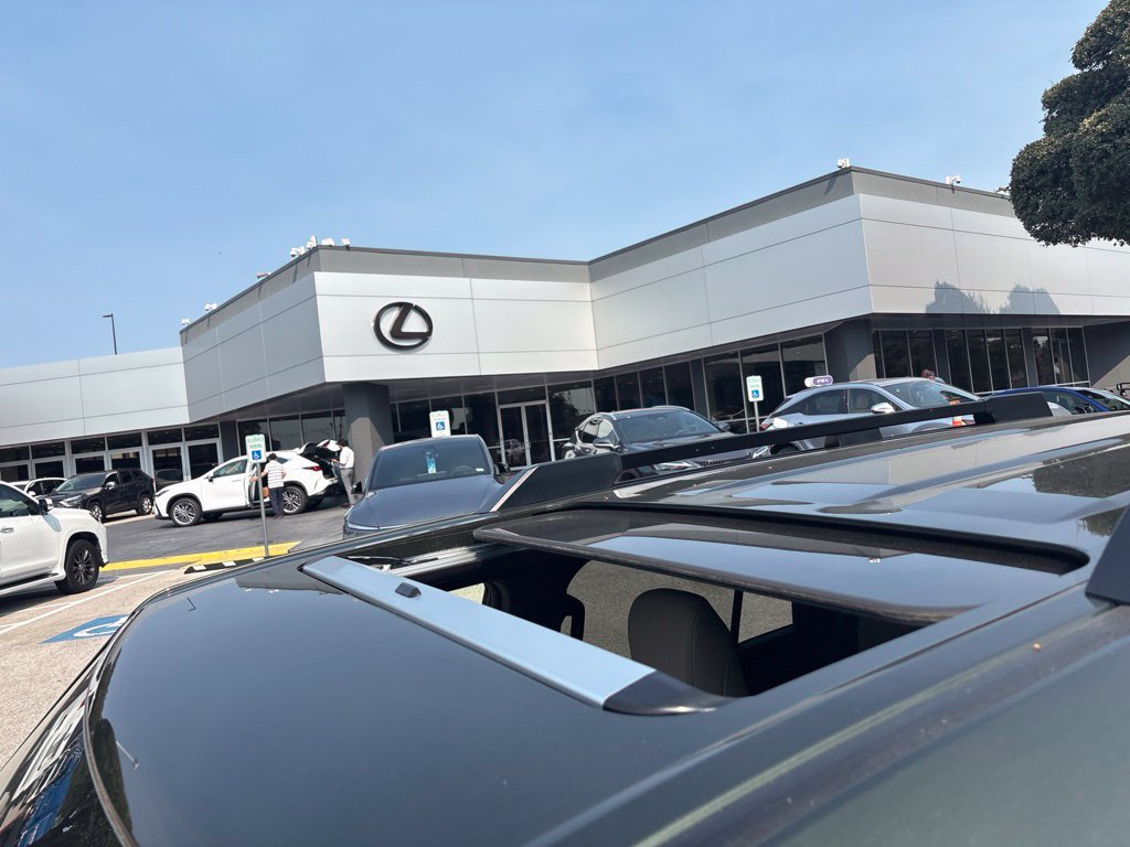 Certified 2026 Lexus GX 550 AWD/4WD image 10