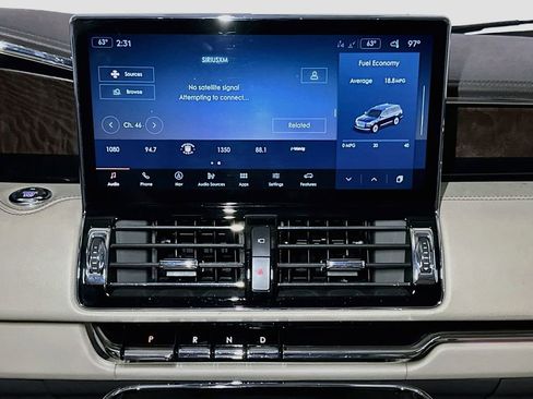 Used 2022 Lincoln Navigator L Reserve w/ Monochromatic Package image 12