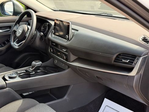 Certified 2023 Nissan Rogue SV AWD/4WD image 33