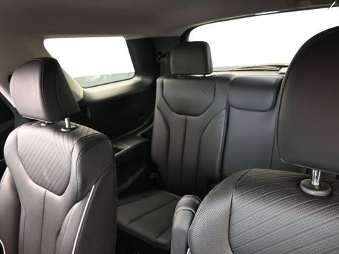 Used 2025 Hyundai Palisade SEL FWD image 39