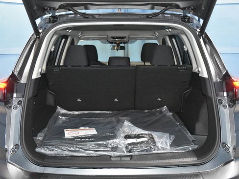 New 2026 Nissan Rogue SV w/ Cold Weather Package FWD image 24