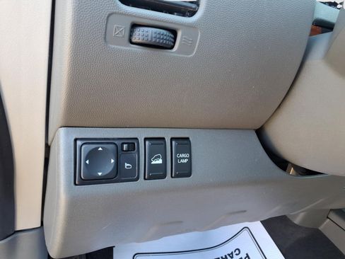 Used 2021 Nissan Frontier SV w/ Midnight Edition Floor Mats AWD/4WD image 16