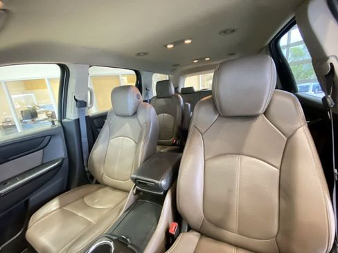 Used 2014 GMC Acadia SLT image 14