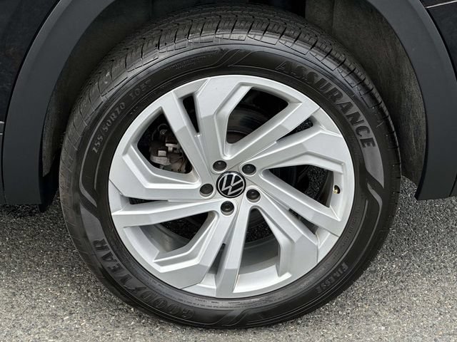 Used 2023 Volkswagen Atlas SE w/ Panoramic Sunroof Package AWD/4WD image 10