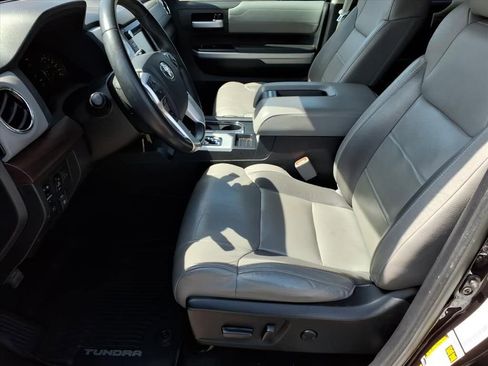 Used 2019 Toyota Tundra Limited w/ Limited Premium Package image 14