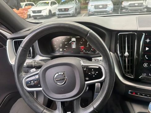 Used 2019 Volvo XC60 T5 R-Design w/ Protection Package Premier FWD image 12