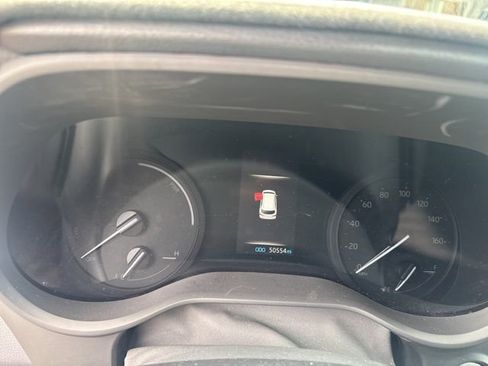 Used 2024 Toyota Sienna XLE Woodland Edition image 11