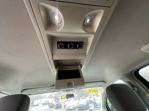 Used 2010 Dodge Grand Caravan SXT w/ Family Value Group image 29