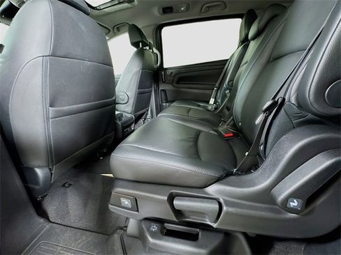 Used 2024 Honda Odyssey EX-L image 27
