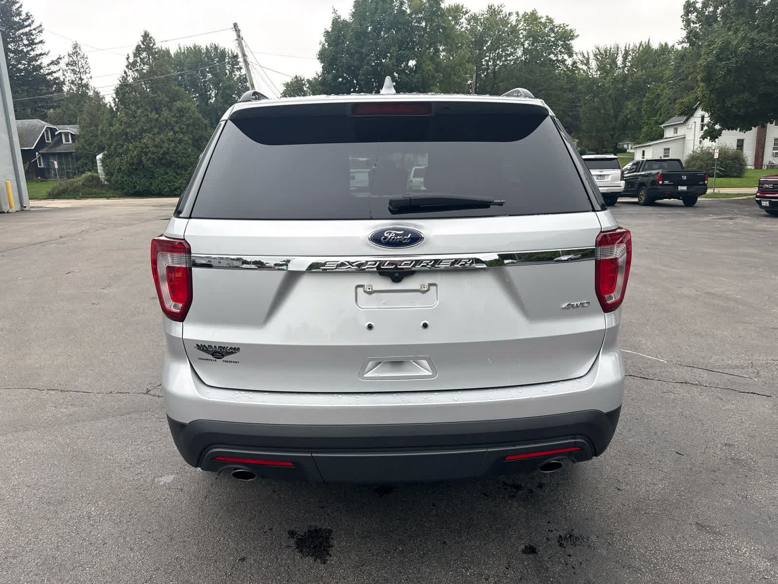 Used 2017 Ford Explorer 4WD image 4