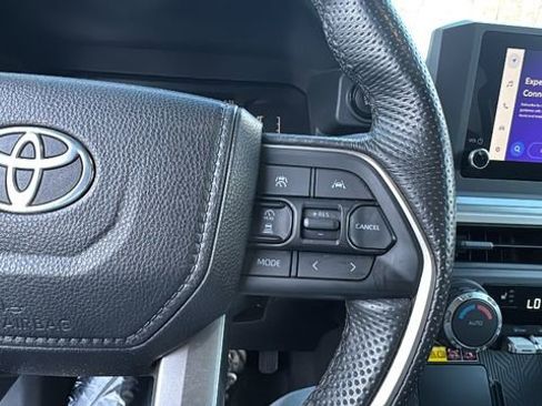 Used 2024 Toyota Tacoma SR5 AWD/4WD image 20