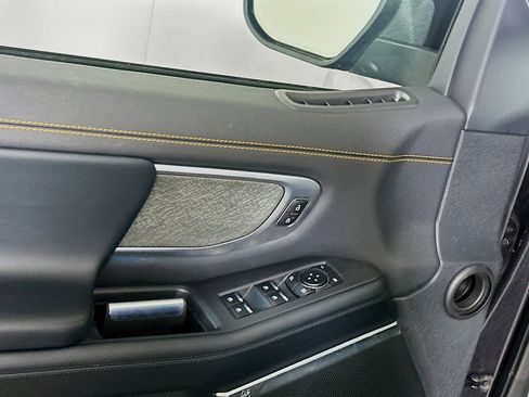 Used 2025 Ford Expedition Tremor image 15