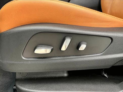 Used 2023 Cadillac XT5 Premium Luxury w/ Technology Package FWD image 33