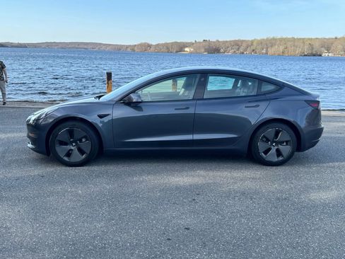 Used 2021 Tesla Model 3 Long Range image 4