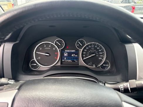 Used 2017 Toyota Tundra Platinum AWD/4WD image 13