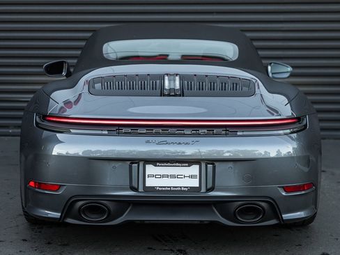 Used 2026 Porsche 911 Carrera T image 8