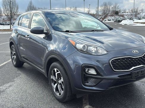 Used 2022 Kia Sportage LX image 1