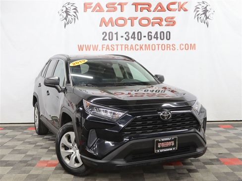 Used 2019 Toyota RAV4 LE w/ All Weather Liner Package image 3